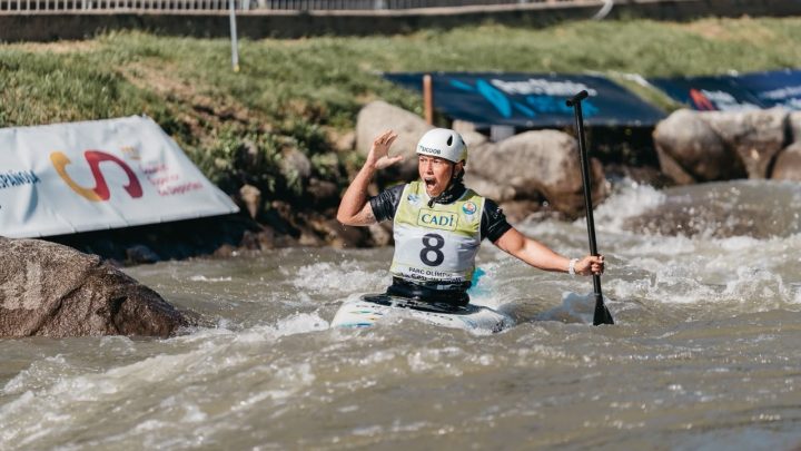 Ana Sátila é campeã do C1 na Copa do Mundo de canoagem slalom na Espanha