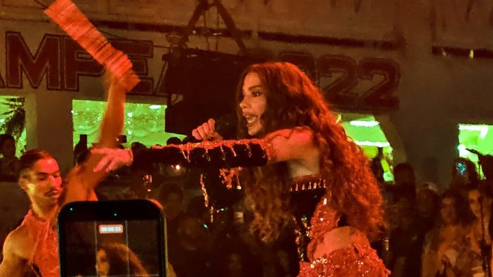Anitta é derrotada na final do samba enredo da Grande Rio: 'O que ganhar, eu desfilo'