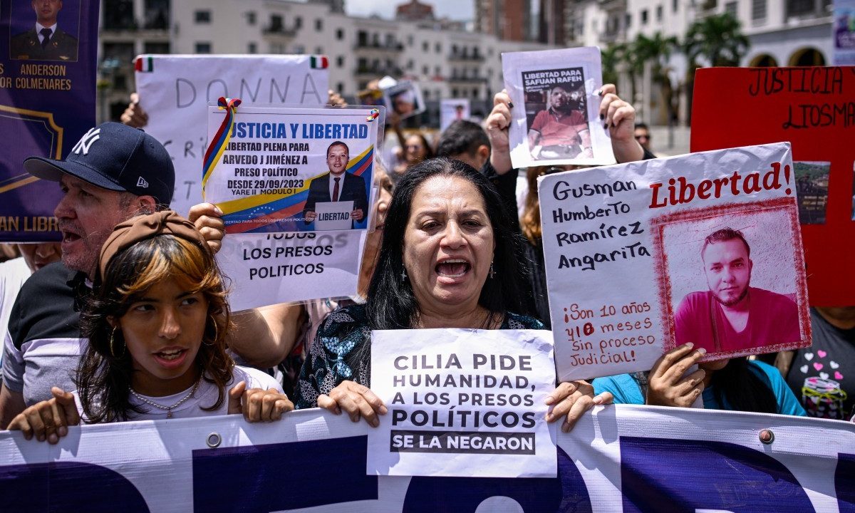 Aparato repressivo da Venezuela continua ‘intacto’, apesar de 'melhorias limitadas', alertam investigadores da ONU