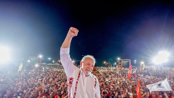 Artigo: as pesquisas mostram que Lula tem o eleitor do Nordeste, mas quem está fazendo campanha para ele?