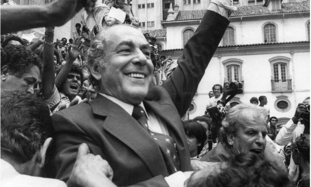 Áudio raro de Brizola no exílio é achado em armário e será usado em filme