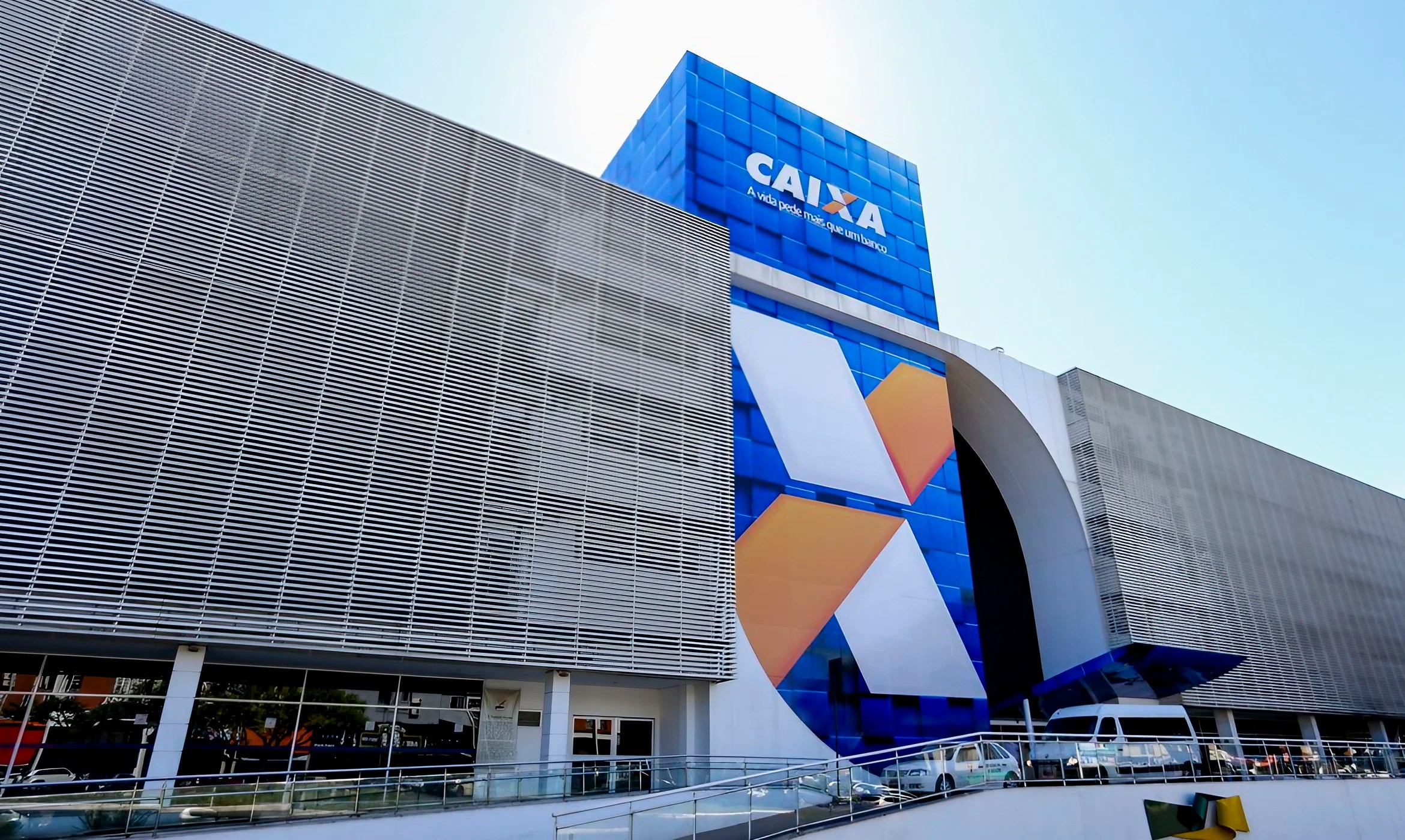 Bancários rejeitam nova proposta da Caixa, e greve nacional continua