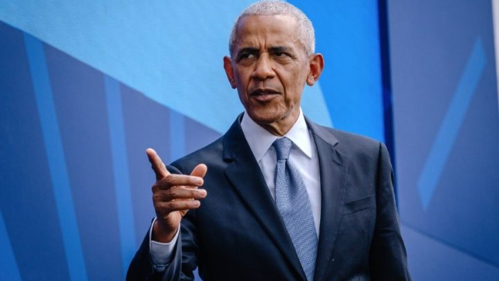 Barack Obama pede que democratas coloquem a supervisão da IA no centro de sua agenda