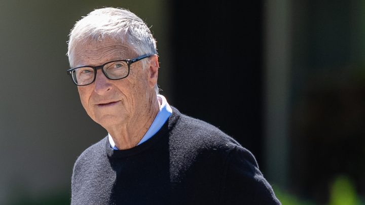Bill Gates alerta que IA é poderosa o suficiente para provocar ‘1 bilhão de mortes'