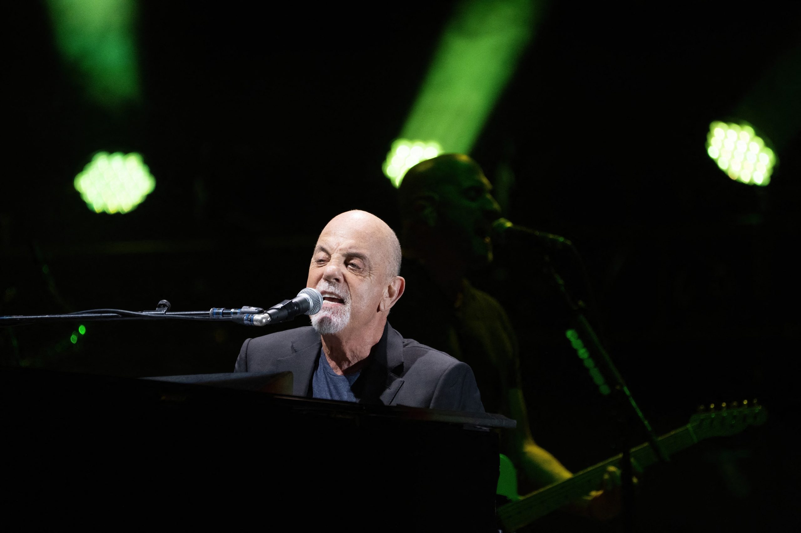 Billy Joel revela cirurgia no cérebro após diagnóstico de condição rara