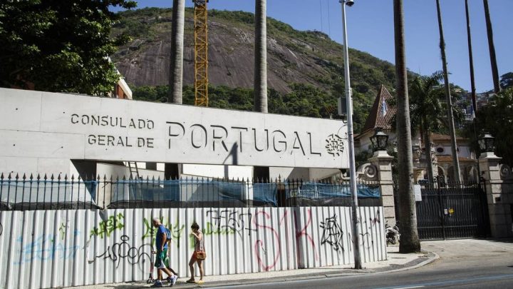 Brasileiros criticam falta de transparência nos processos de cidadania de Portugal