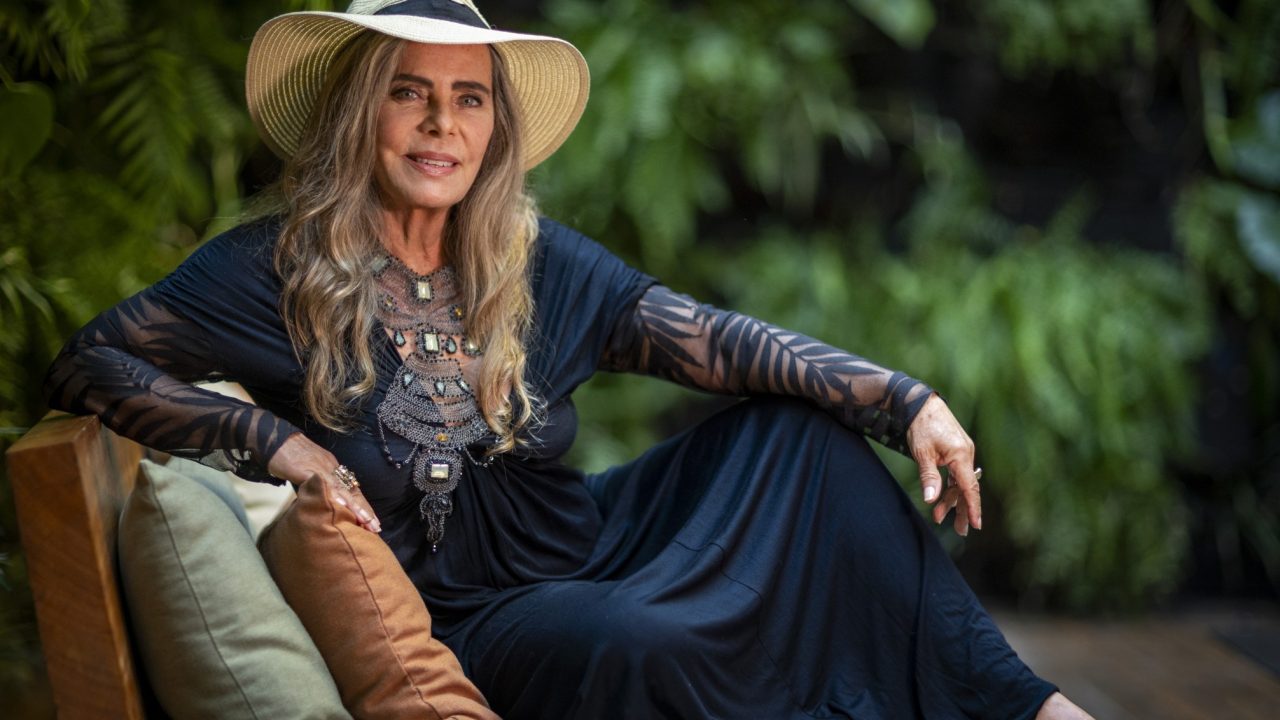 Bruna Lombardi reflete sobre poder feminino em novo romance: 'Não tive na vida o terror de um cara tóxico do meu lado'