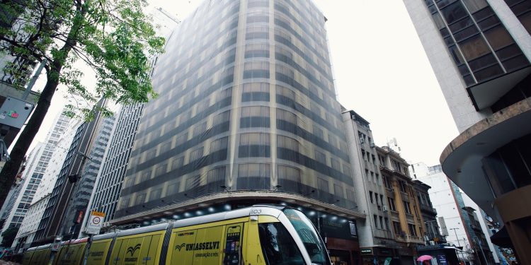 Centro do Rio recebe novos negócios e projetos residenciais após esvaziamento na pandemia