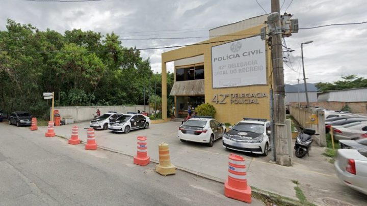 Cinco suspeitos são levados para delegacia após confronto com BOPE; fuzil e pistola são apreendidos na Zona Sudoeste
