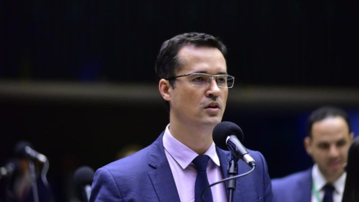 Com a campanha proibida, Dallagnol não pode mais ser substituído ao Senado na chapa de Moro no PR