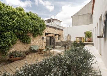 Conheça a casa centenária que o arquiteto carioca Maurício Nóbrega transformou em refúgio familiar