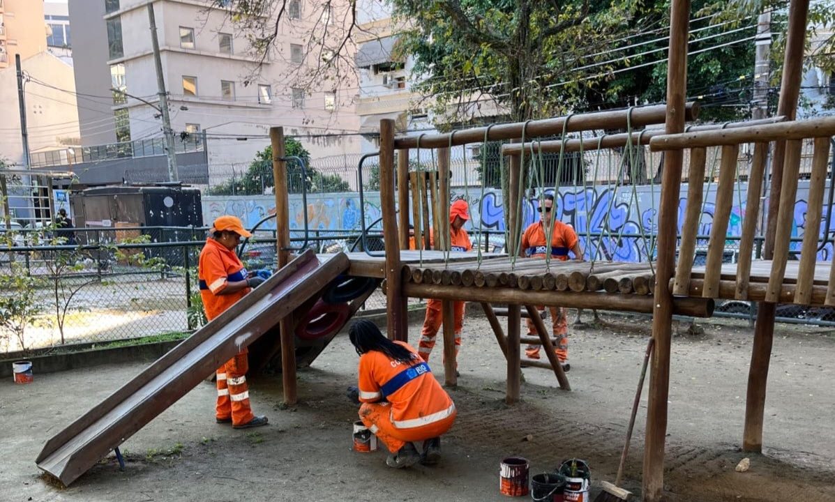 De poda a fiscalização de estacionamento irregular: praça de Botafogo recebe série de serviços da prefeitura