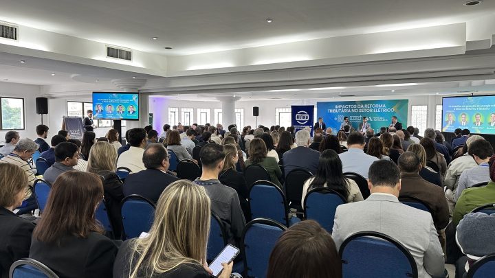 Debate avalia efeitos da Reforma Tributária no setor energia