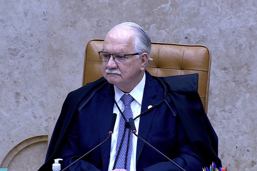 Defesa de primo de Vorcaro pede a Fachin liberação de processo para que Mendonça decida sobre prisão domiciliar