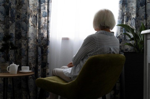 Depressão: quando a tristeza não é apenas “coisa da idade”
