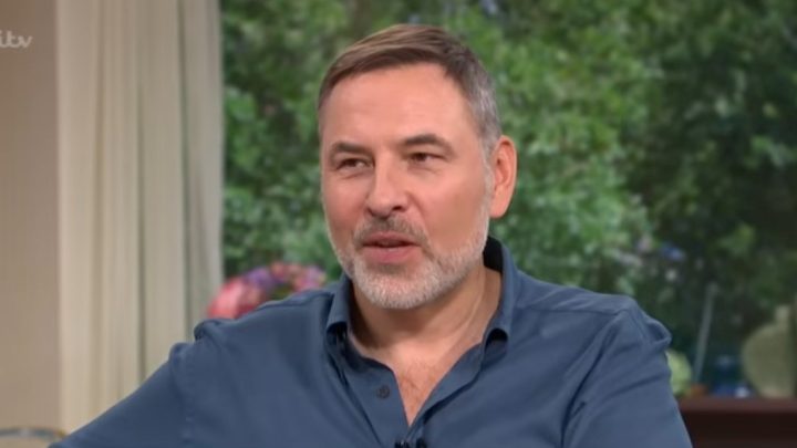 Editora HarperCollins retira livros do autor infanto-juvenil britânico David Walliams após acusações de assédio