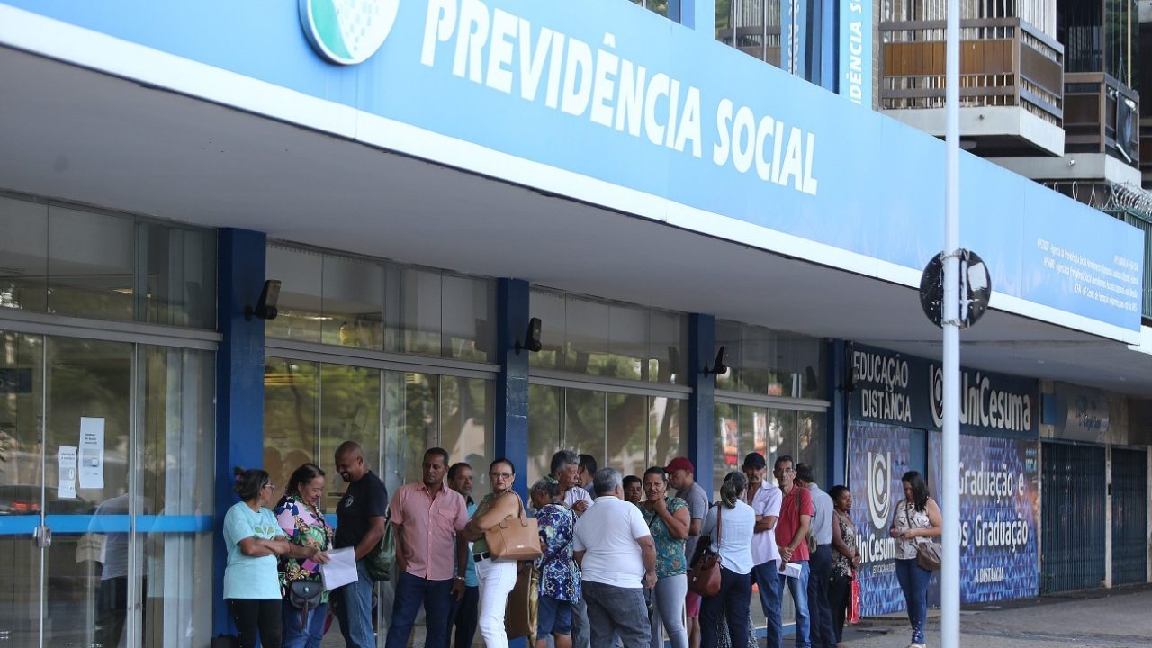 Elevar teto de MEIs distorce programa e alimenta o rombo da Previdência