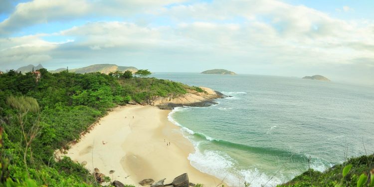 Em busca de mais uma Bandeira Azul, Praia do Sossego, em Niterói, terá novas obras
