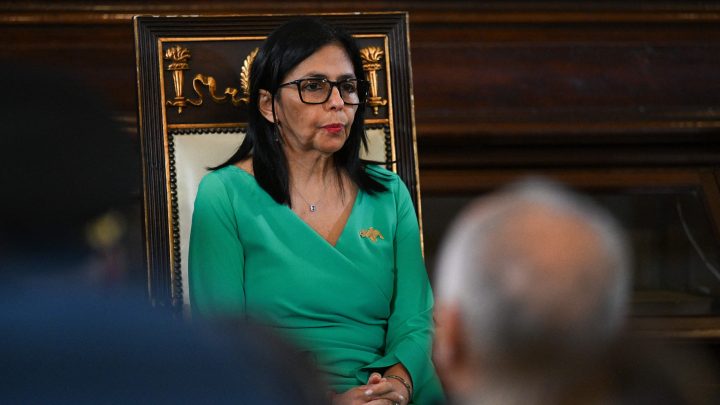 Em gesto inédito de aproximação, presidente interina da Venezuela se reunirá com Trump em Nova York