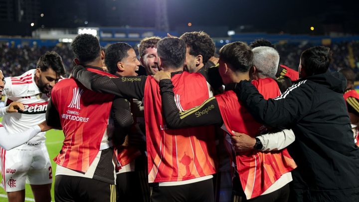 Em grande fase, Flamengo busca quinta vitória consecutiva na temporada contra o Corinthians