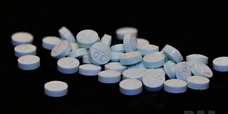 Ex-funcionárias são processadas em caso de fentanil contaminado que matou 90 pessoas na Argentina