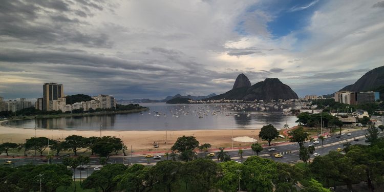 Feriado de 7 de Setembro terá frio e chuva no Sul, e calor de até 40 °C no Norte e Centro-Oeste; veja previsão