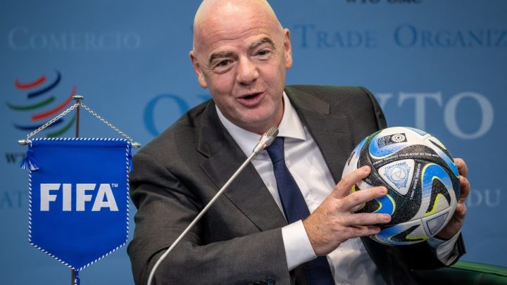 Fifa acusa Uefa de 'desinformação' em disputa por documentos sobre venda de participação na Copa; entenda