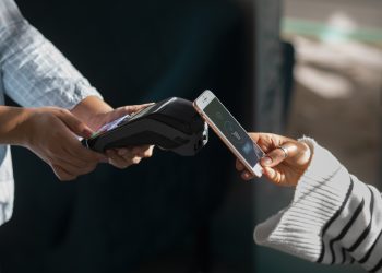 Fintechs elevam PIB em R$ 1,6 trilhão em dez anos e reduzem custos com taxas em R$ 149 bi, diz estudo