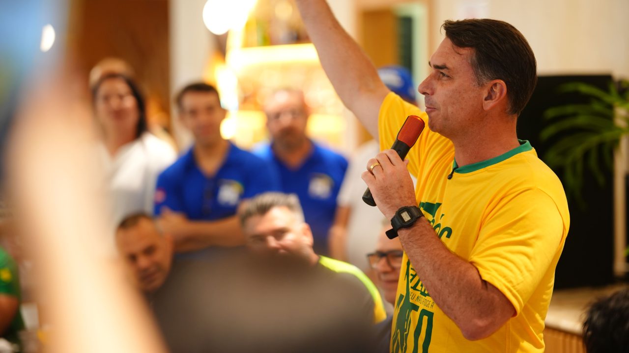 Flávio diz que STF tem 'obrigação' de investigar Moraes e cobra quebra de sigilo de caso Lulinha: 'Não pode ser apenas o filme'