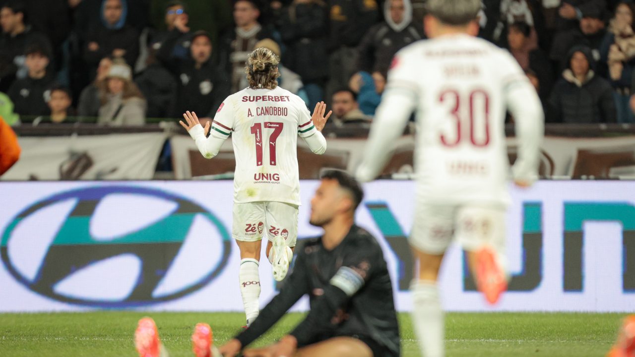 Fluminense avança às semifinais da Libertadores com golaço de Canobbio em derrota para o Platense