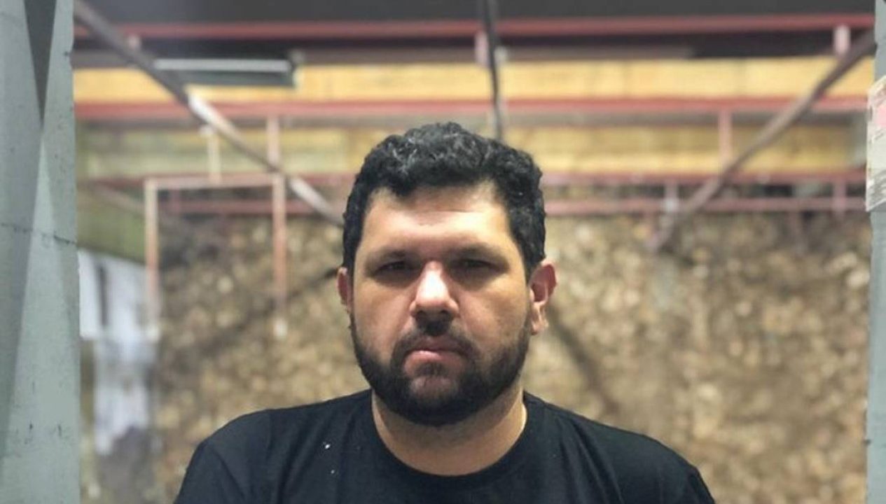 Foragido, Oswaldo Eustáquio registra candidatura à Câmara no prazo final