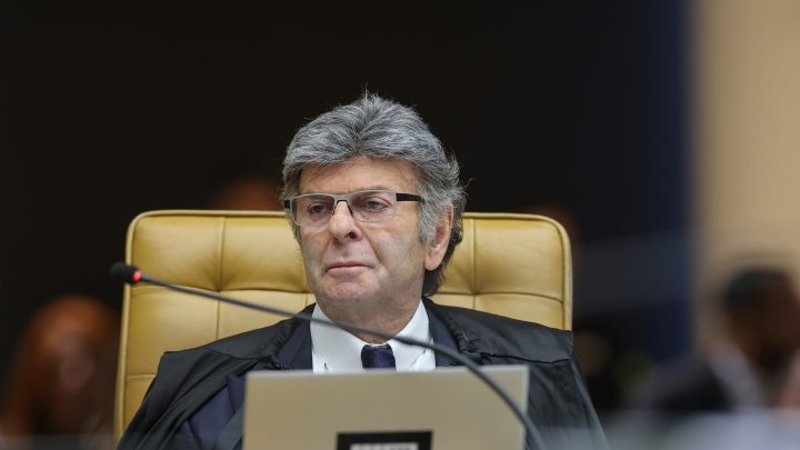 Fux acusa a Polícia Federal e não apresenta provas, Mendonça desconfia da PF mas se baseia no que ela apurou