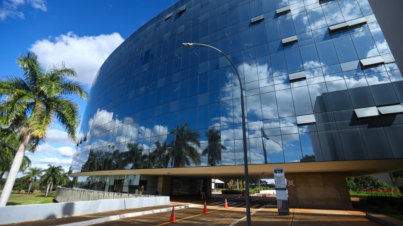 Gabinetes de ministros do STF restringem acesso a dados do celular de Vorcaro e adotam cautela com informações pessoais