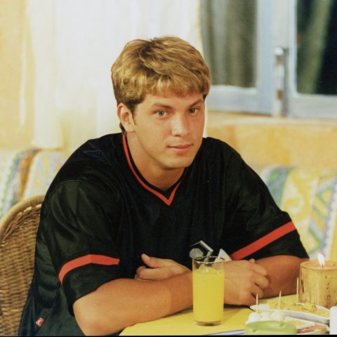 Galã de 'Malhação' e pouca experiência com cinema: quem é Mario Frias, alvo de operação por filme sobre Bolsonaro