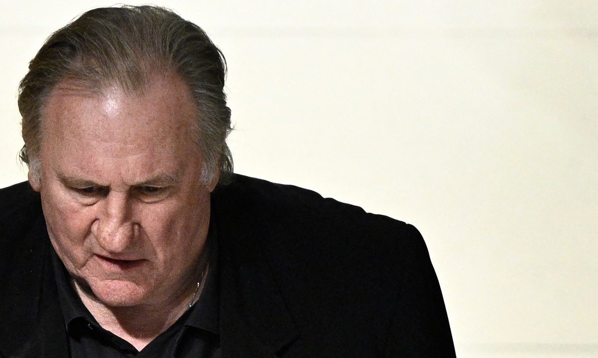 Gérard Depardieu recorre contra decisão que o leva a julgamento por denúncia de estupro