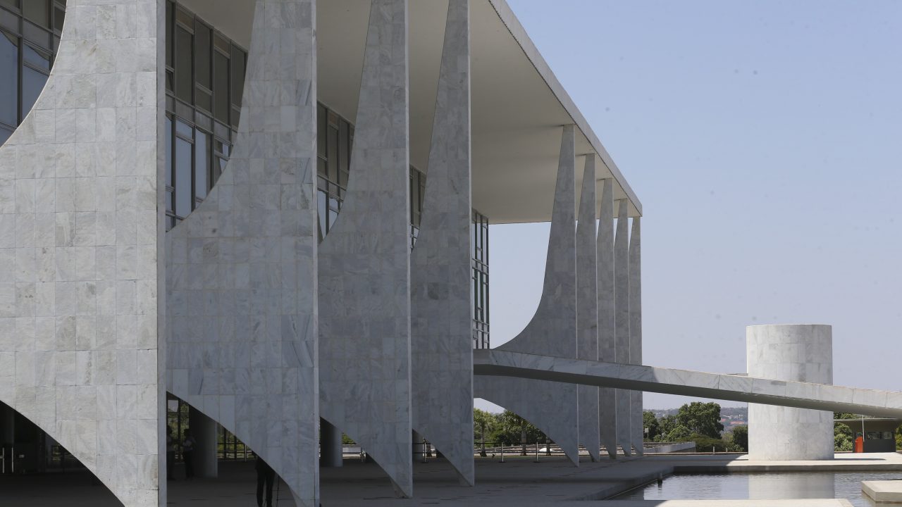 Governo Lula deve responder ao 'Escudo das Américas' com 'cooperação' contra o crime e vê movimento para afastar chineses da região