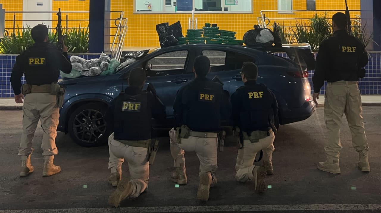 Homem tenta fugir nadando pela Baía de Guanabara e é preso pela PRF com ajuda de barco pesqueiro