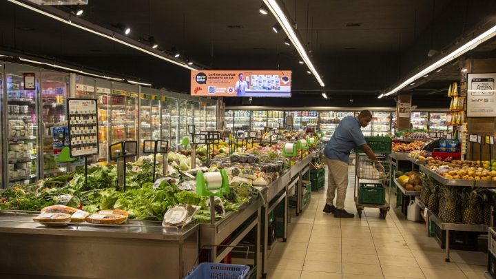 Inflação dos alimentos foi de 54,2% no governo Bolsonaro. No governo Lula, de 13,6%. Mas o consumidor não sente alívio