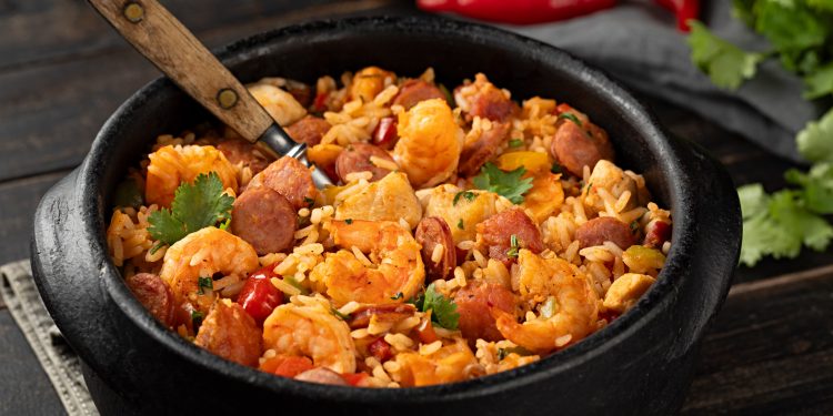 Jambalaya: conheça o prato típico da culinária crioula de Nova Orleans e saiba onde encontrar no Rio