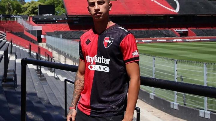 Jogador do Newell's Old Boys é detido por posse de arma na Argentina