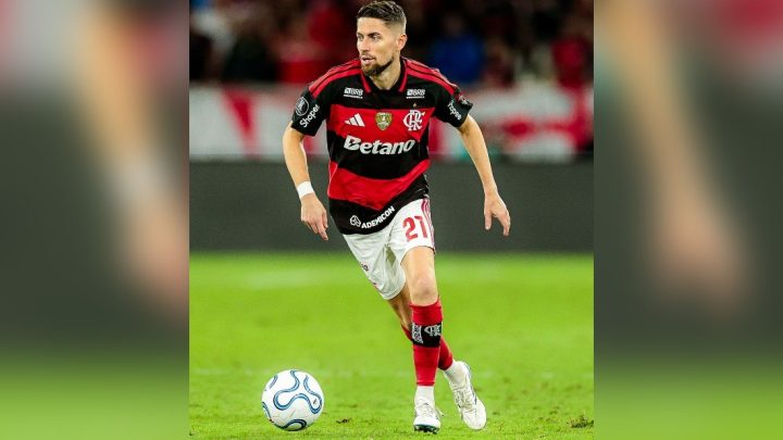 Jorginho lamenta expulsão na Libertadores e exalta a torcida do Flamengo: 'Orgulho de ser da Nação'