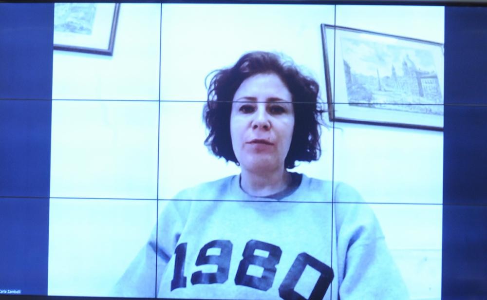 Justiça autoriza bloqueio de contas e bens de Carla Zambelli por dívida com a Caixa
