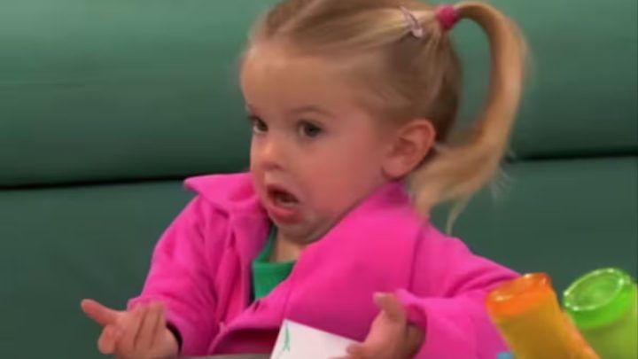Lembra dela? Veja como está a menina de 'Boa sorte, Charlie', que virou meme na infância e agora completa 18 anos