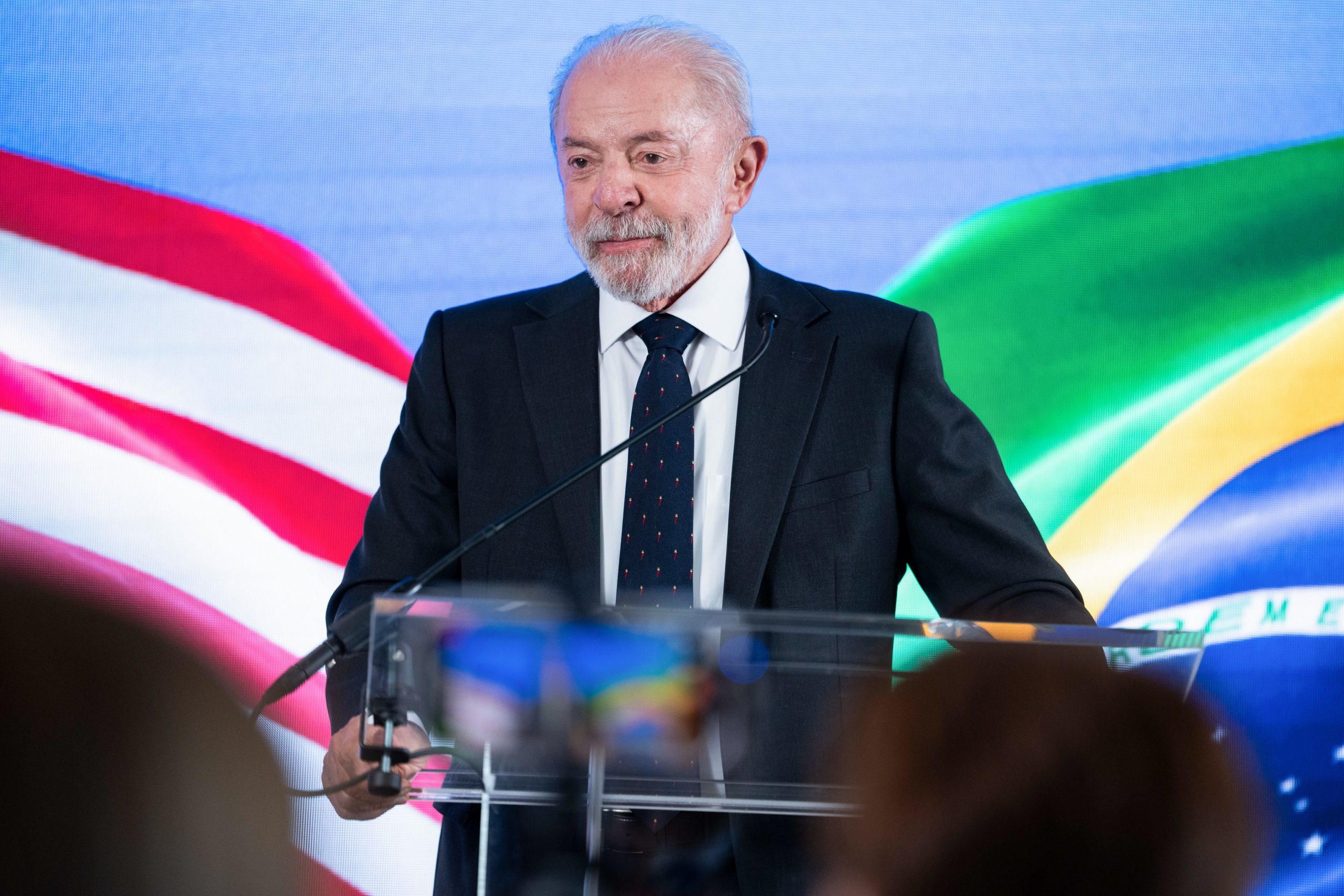 Lula avalia defender apuração ao abordar suspeitas envolvendo relação de Moraes com Vorcaro