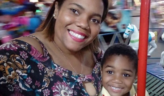 Mãe do menino Miguel, morto há seis anos, homenageia o filho em formatura no curso de Direito: 'Essa conquista é sua'