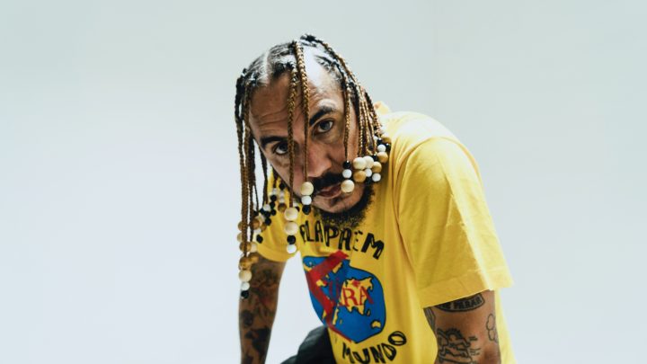 Marcelo D2 leva show com releituras de samba, incluindo clássicos de Zeca Pagodinho, ao Rio Gastronomia