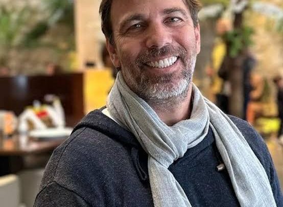Marcelo Faria interpretará diretor de gravadora em filme sobre Roberto Carlos