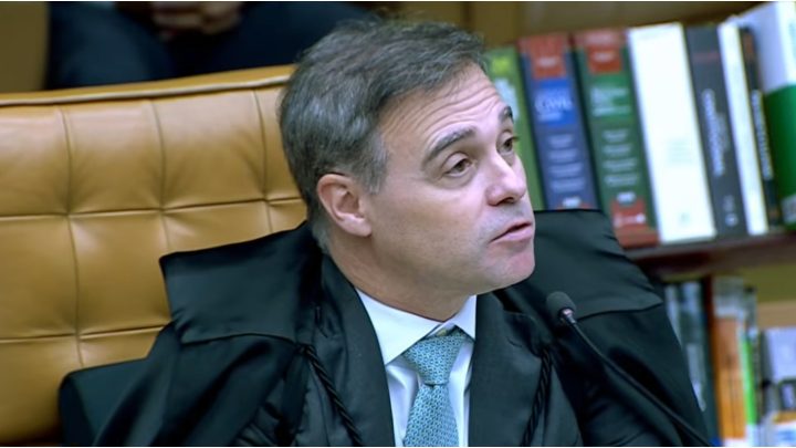 Mendonça aponta atuação de 'PF paralela' durante discussão sobre caso Moraes no plenário