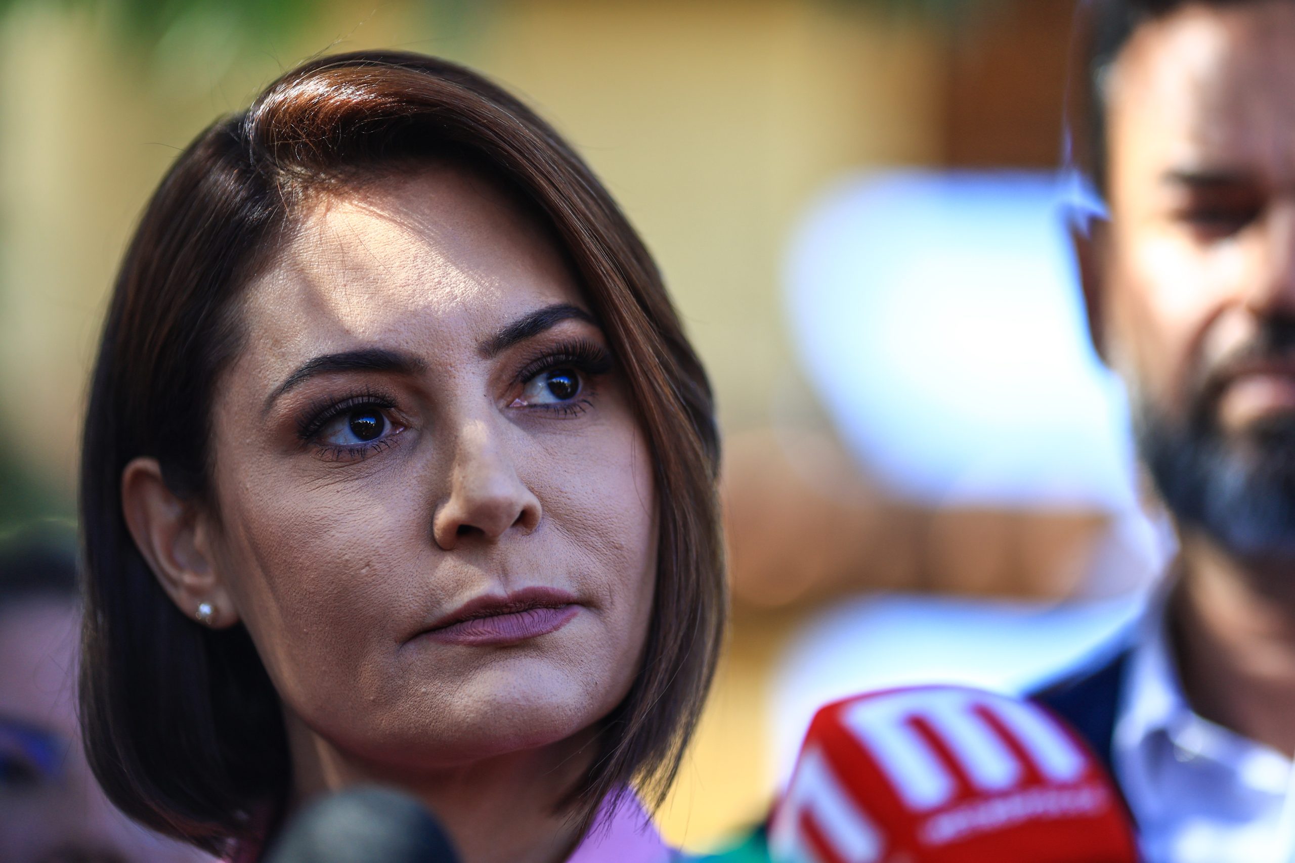 Michelle recebe R$ 3,4 milhões do PL e lidera arrecadação entre candidatos ao Senado no DF