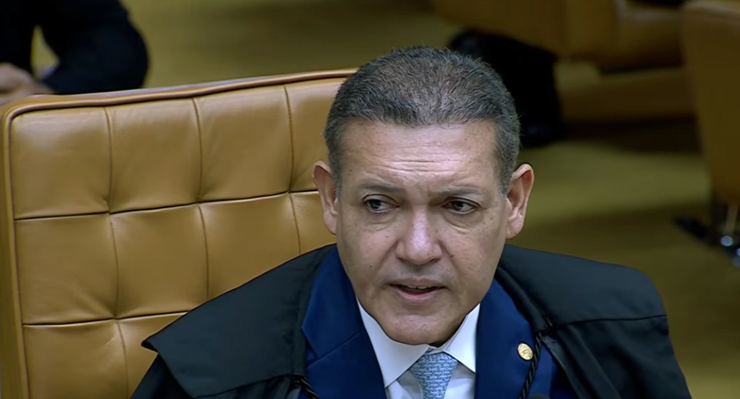 Ministros do TSE divergem sobre alegação de Nunes Marques ao se declarar impedido